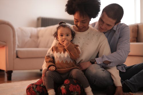 Educación Sexual ¿Cómo pueden los padres transmitir los conceptos sexuales a sus hijos? Algunas pautas para hablar de sexualidad con los hijos.